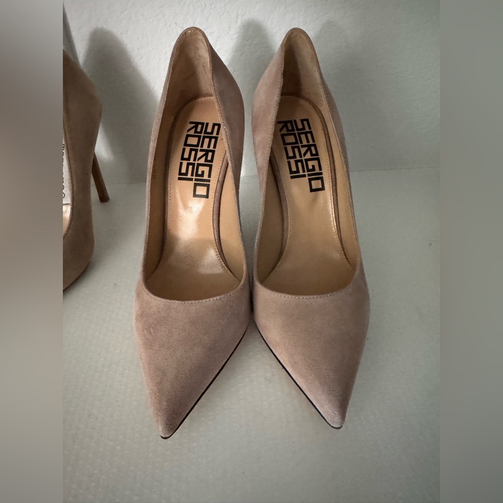 Sergio Rossi Beige Blush Nude Suede Pointed-Toe Pumps